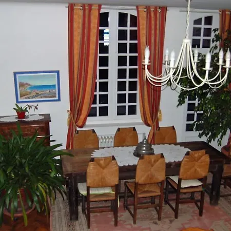 La Maison D'antan Hotel 3*