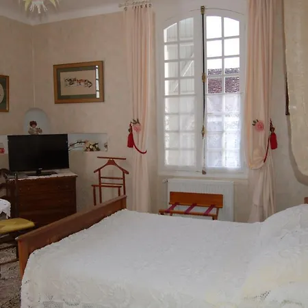 La Maison D'antan Hotel