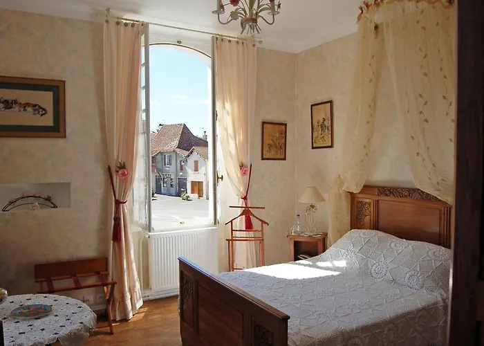 Hotel La Maison D'antan Arzacq-Arraziguet